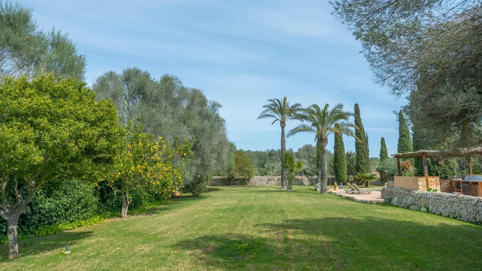 Finca Son Mut Llucmajor  Spain